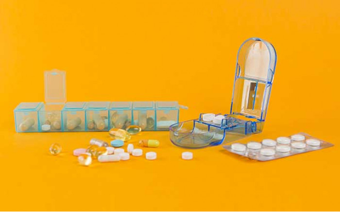 Quels sont les outils permettant de sécuriser la distribution des médicaments ?